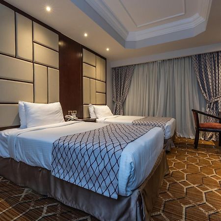 Triumph Plaza Hotel Kairo Bagian luar foto