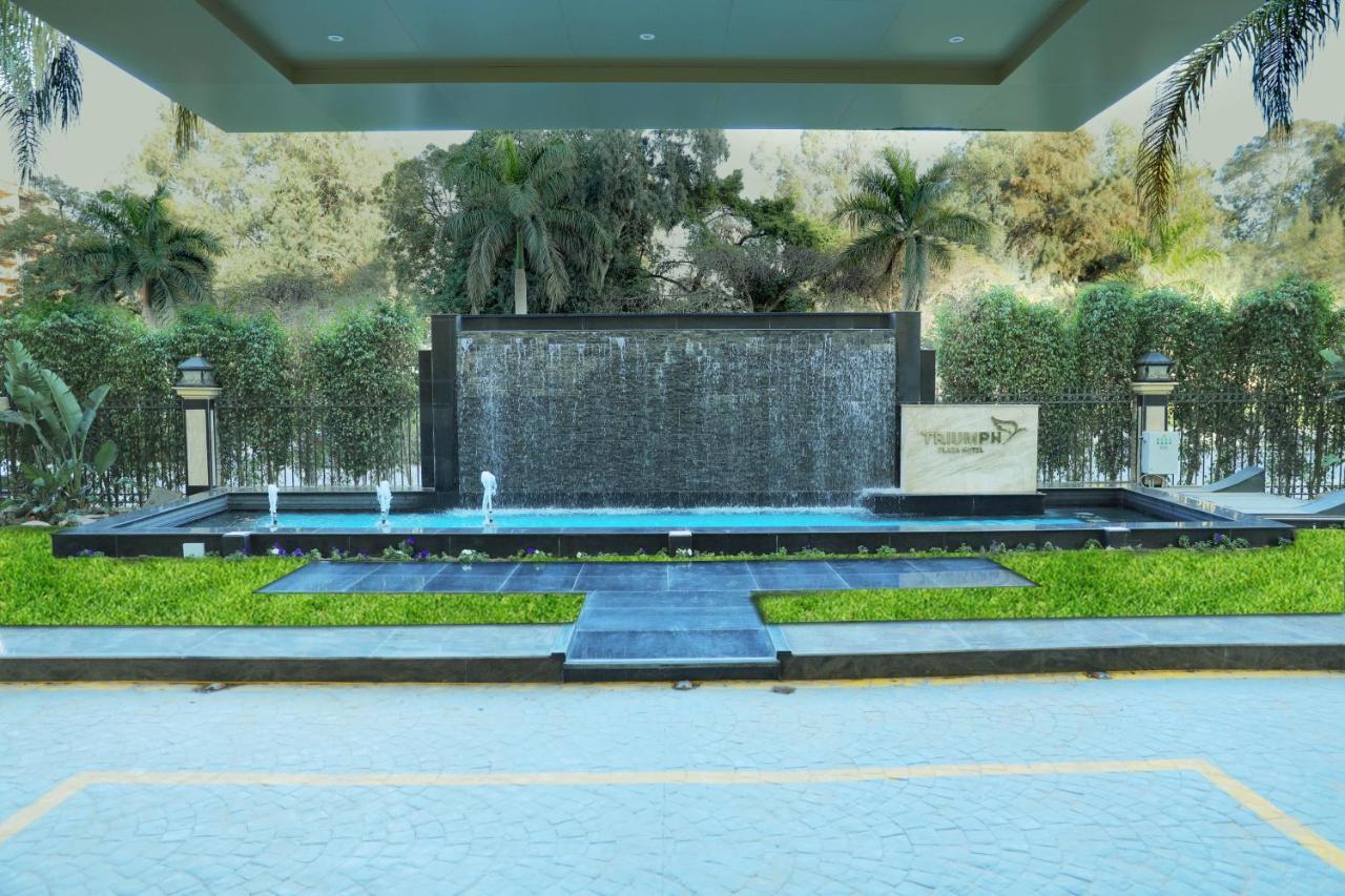 Triumph Plaza Hotel Kairo Bagian luar foto