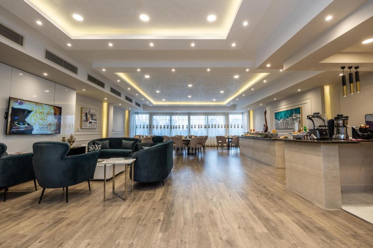 Triumph Plaza Hotel Kairo Bagian luar foto